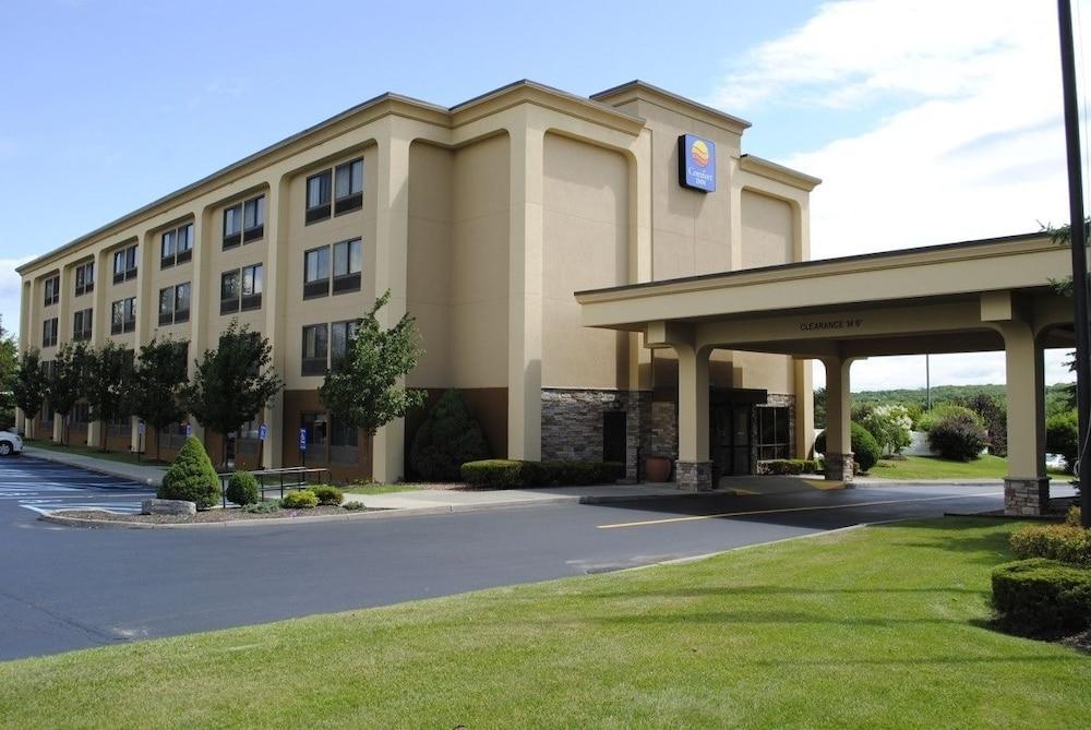 Comfort Inn Latham/Albany North Exterior photo