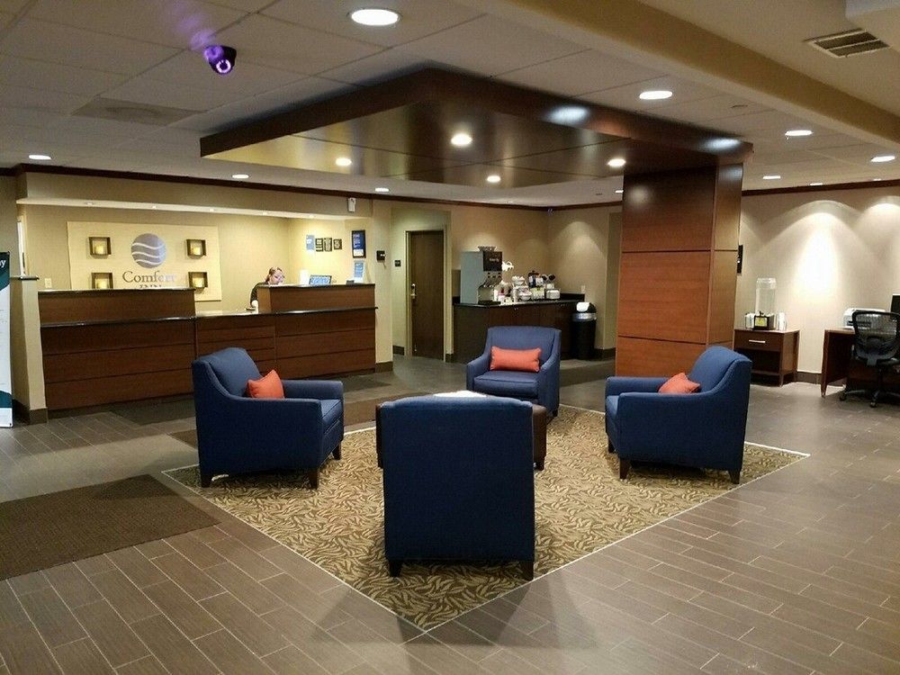 Comfort Inn Latham/Albany North Exterior photo