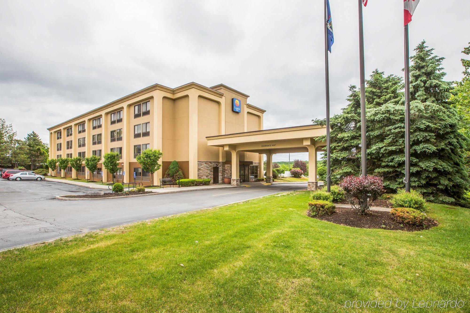 Comfort Inn Latham/Albany North Exterior photo